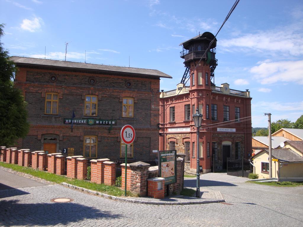 Royal Apartmany Dobris Exterior foto